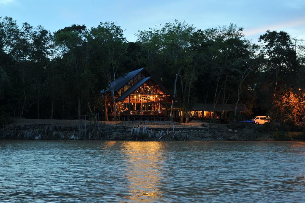 Borneo Natural Sukau Bilit Resort Εξωτερικό φωτογραφία