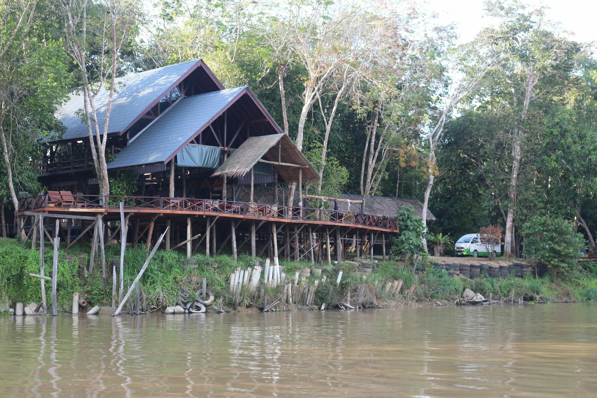 Borneo Natural Sukau Bilit Resort Εξωτερικό φωτογραφία
